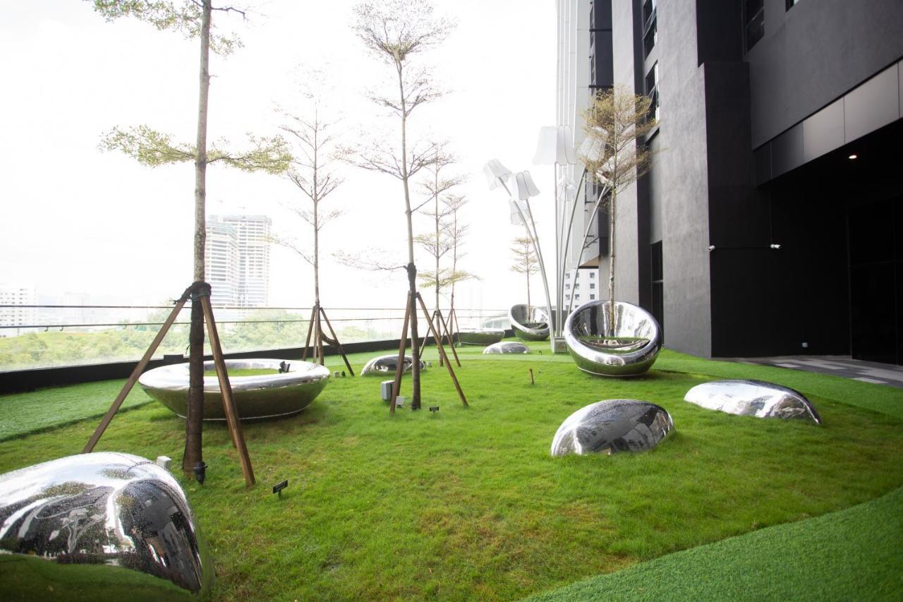 Arte Mont Kiara By Psm Luxury Suites Kuala Lumpur Exterior foto