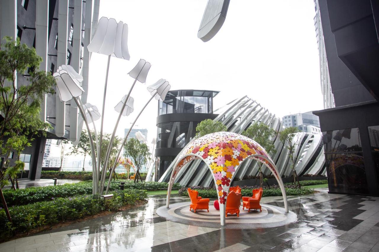 Arte Mont Kiara By Psm Luxury Suites Kuala Lumpur Exterior foto